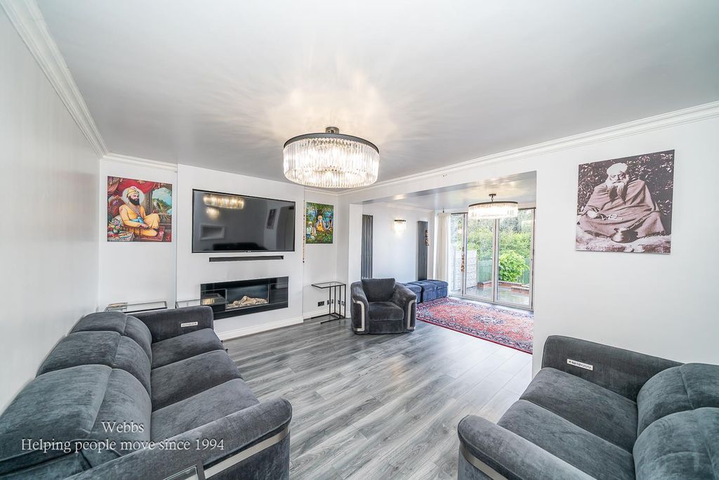 Property photo 3 of 49 Webbs-1.Jpg