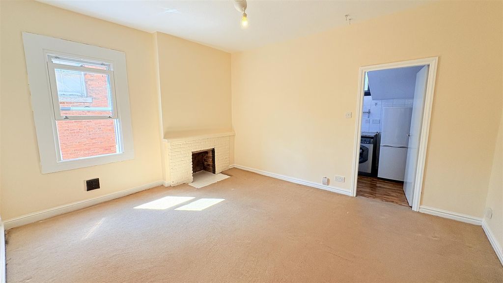 Property photo 2 of 12 Living Room
