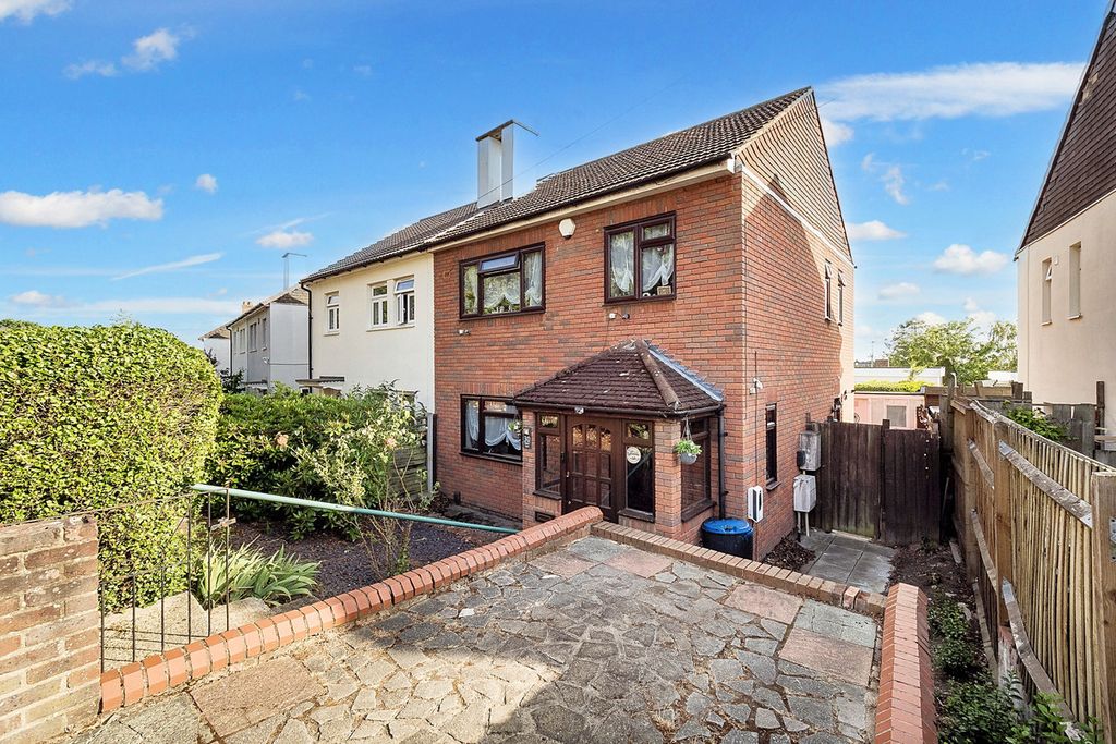 Property photo 1 of 23
