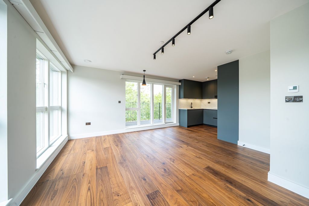Property photo 1 of 9 1464791 (10)