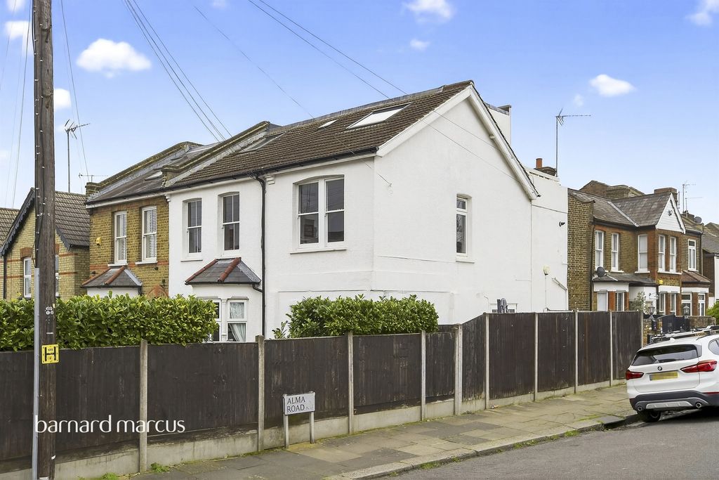 Property photo 3 of 13