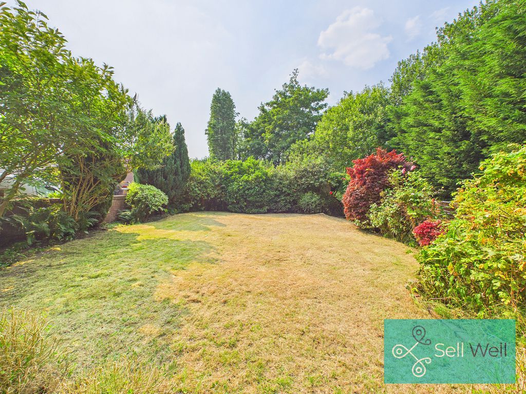 Property photo 2 of 26 Front Garden