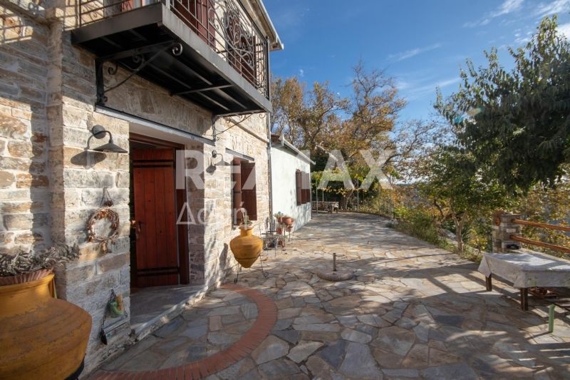 Property photo 1 of 25