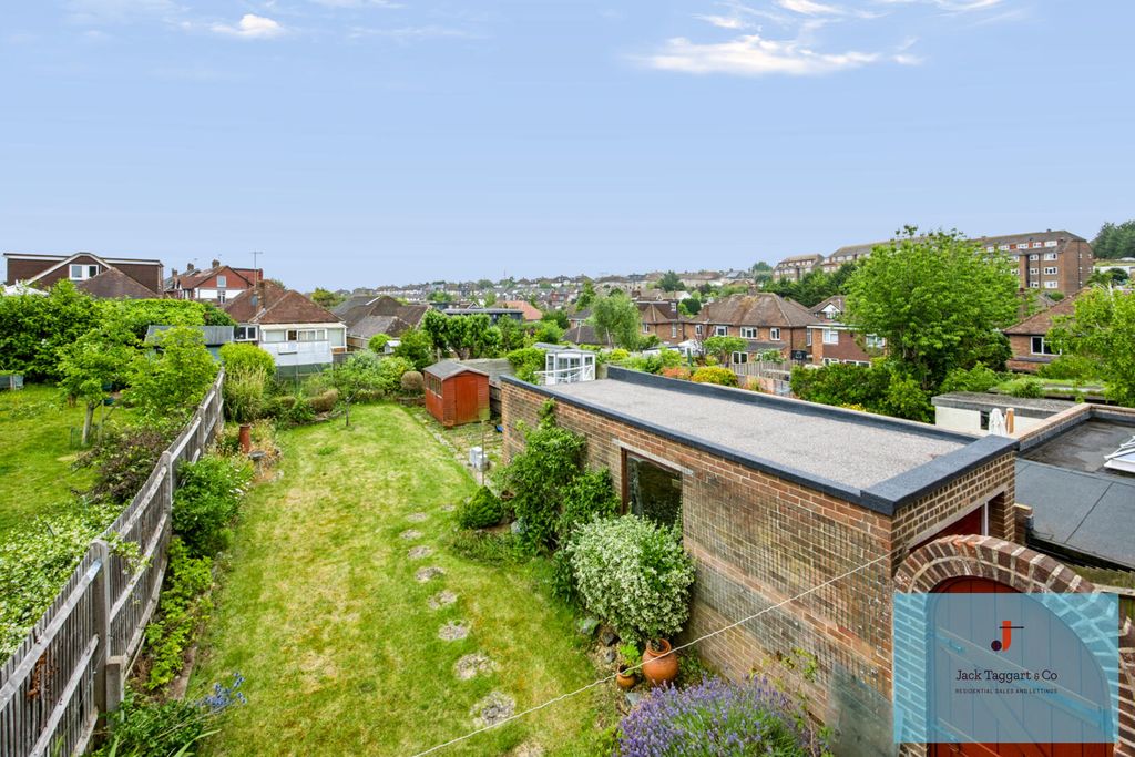 Property photo 2 of 18 Rear Garden