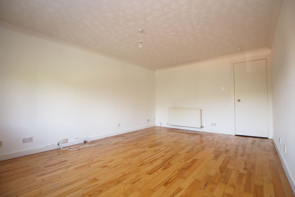 Property photo 3 of 9 Photo 3