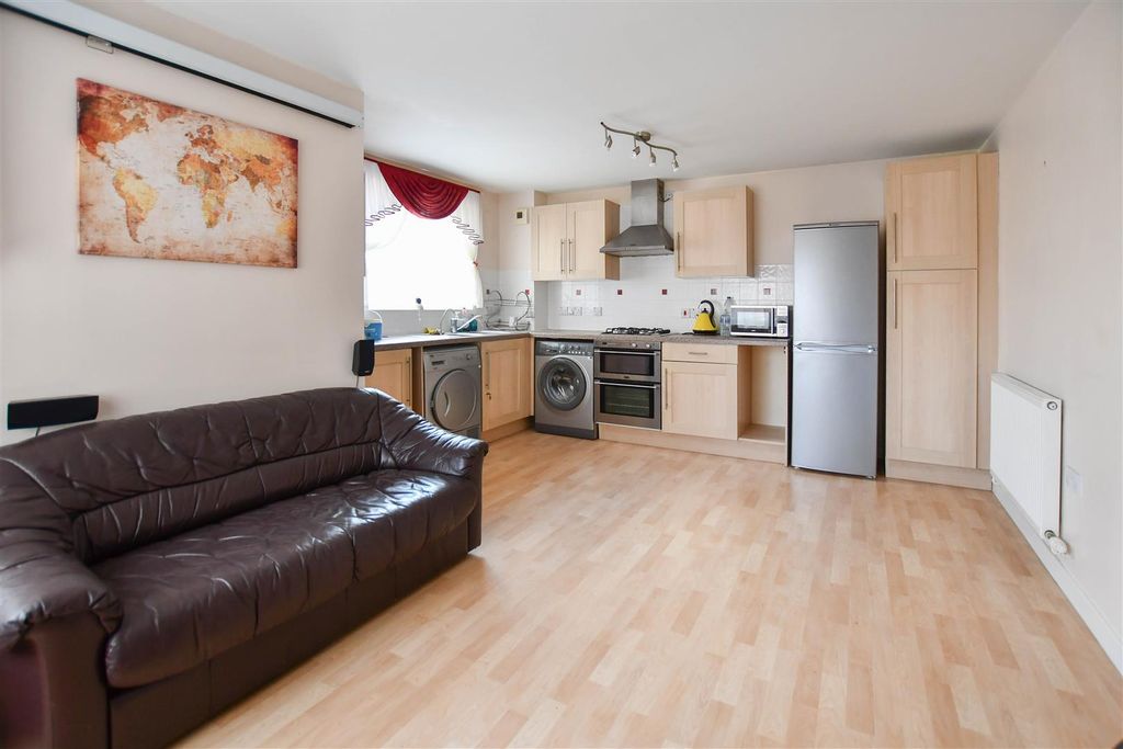 Property photo 2 of 11 Dsc_0530-1.Jpg