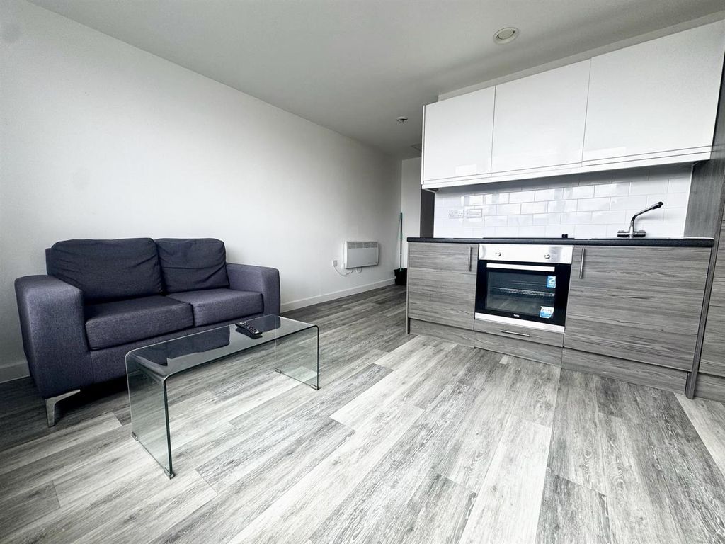 Property photo 3 of 7 B62Fc914-7d32-4B5c-8294-6F589Cb1d393.Jpg