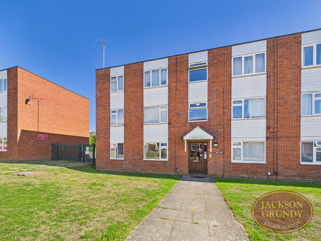 Property photo 1 of 9 Chiltern Way