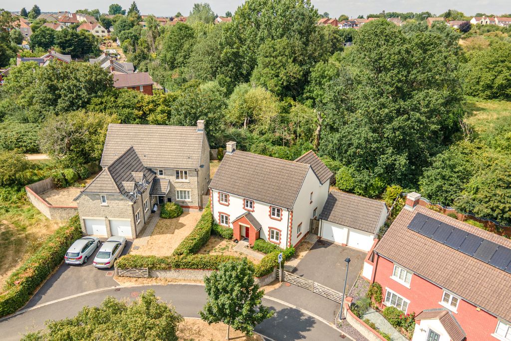 Property photo 2 of 25 Drone 3