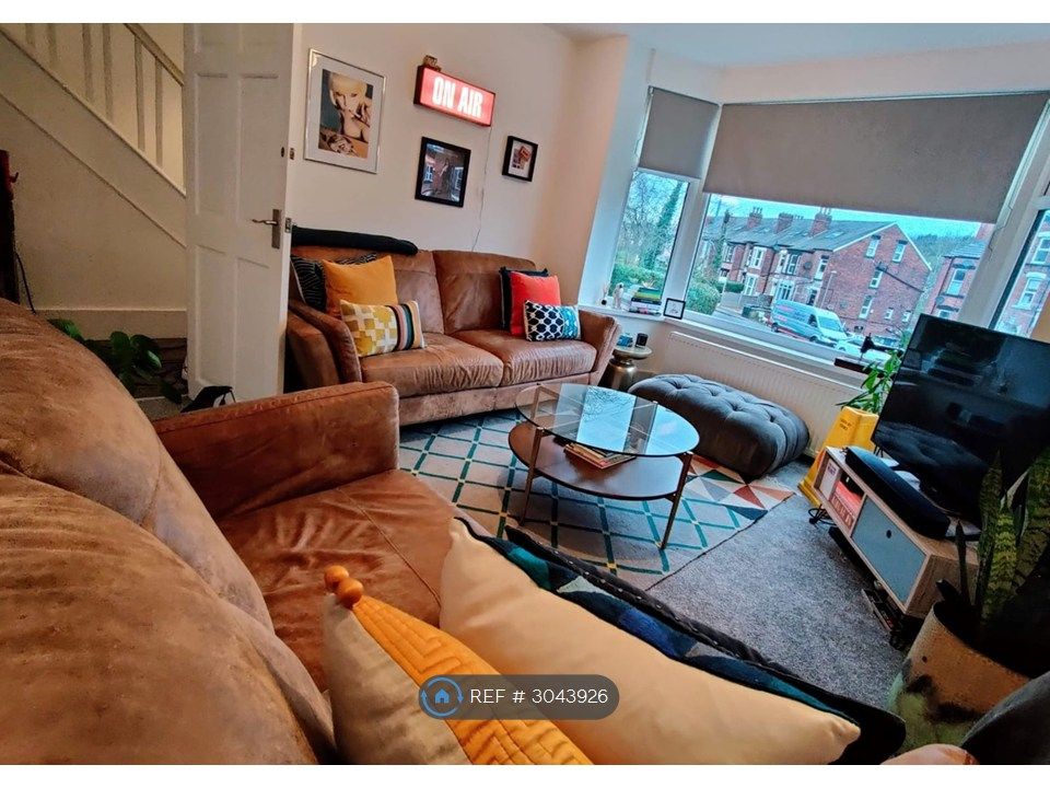Property photo 2 of 21 Lounge