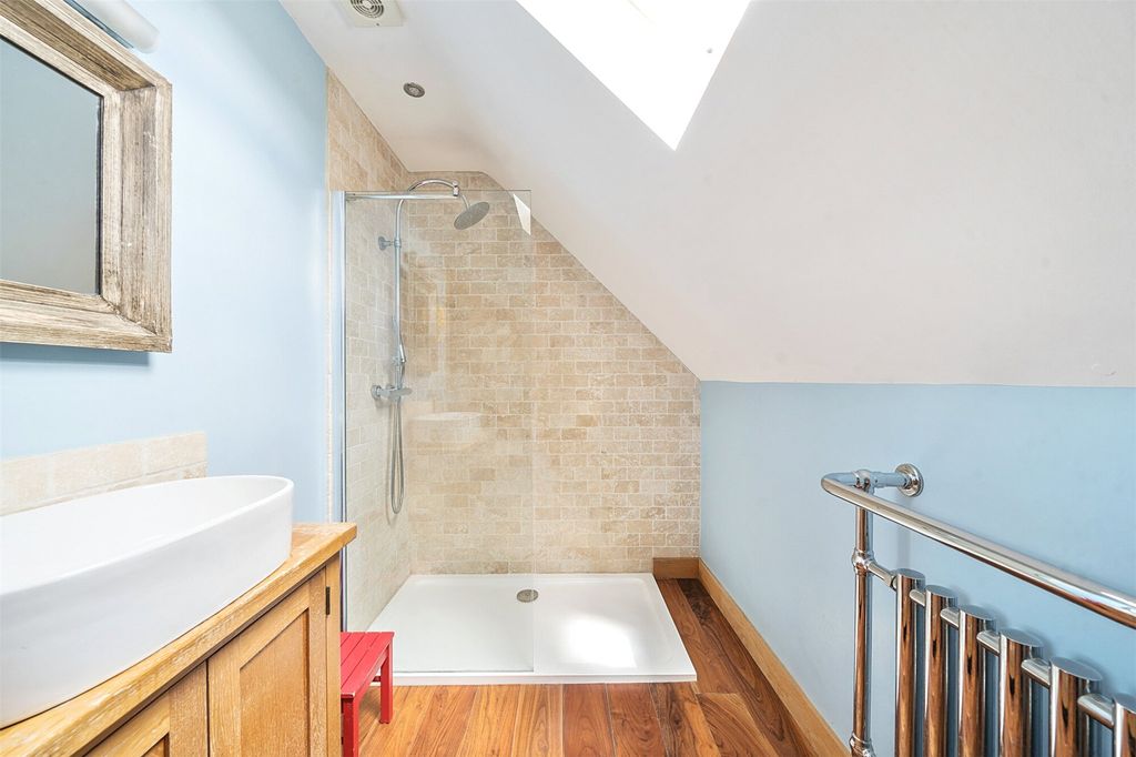 Additional image 18 of 5 bed detached house for saleLiphook, Hampshire GU30