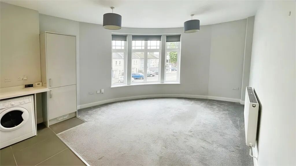 Property photo 2 of 12 Picture 2