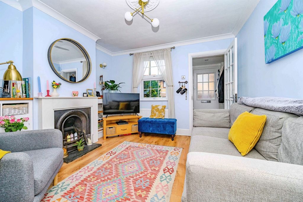 Property photo 2 of 15
