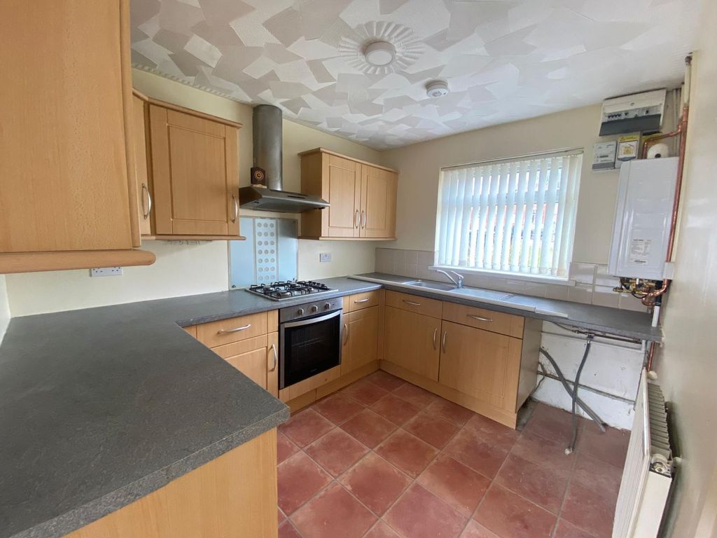 Property photo 2 of 10 Front