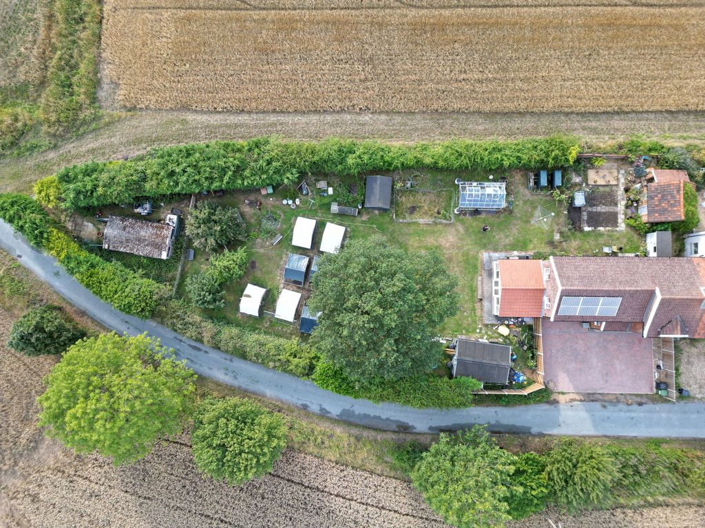 Property photo 1 of 28