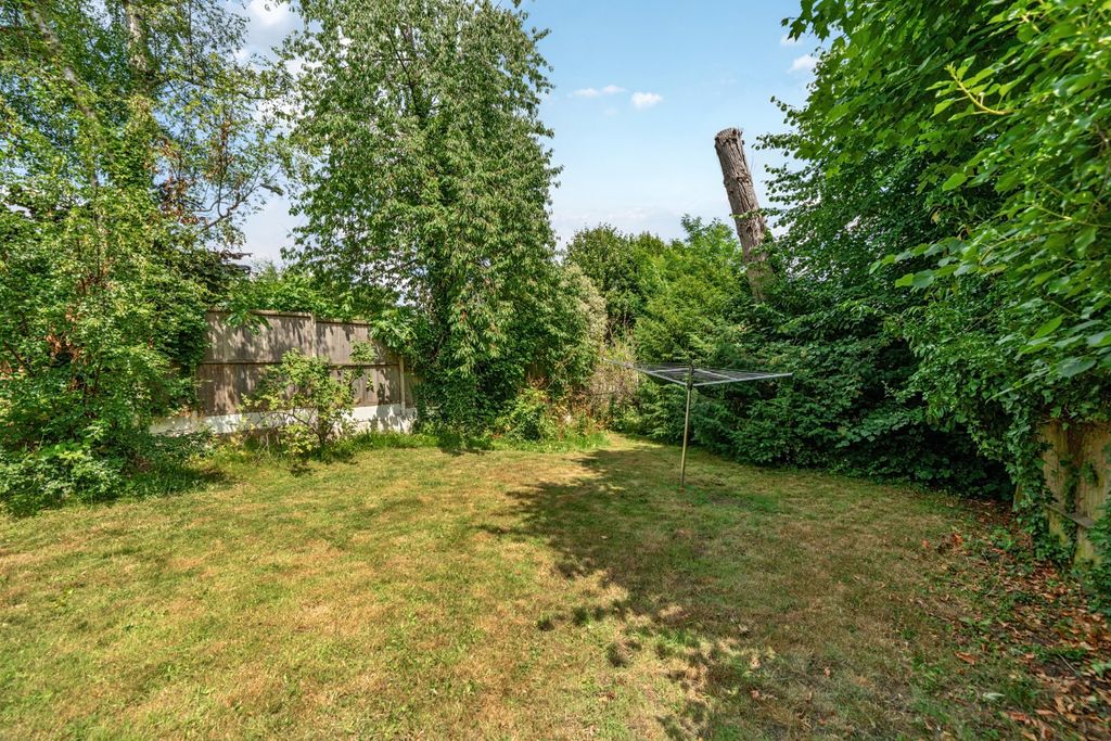 Property photo 3 of 5 Picture No. 12