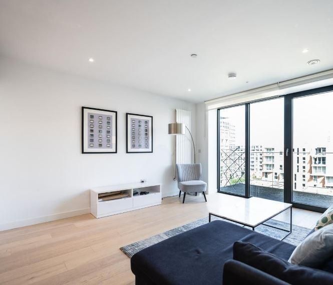 Property photo 3 of 12