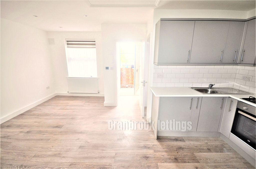 Property photo 3 of 7 Gallery