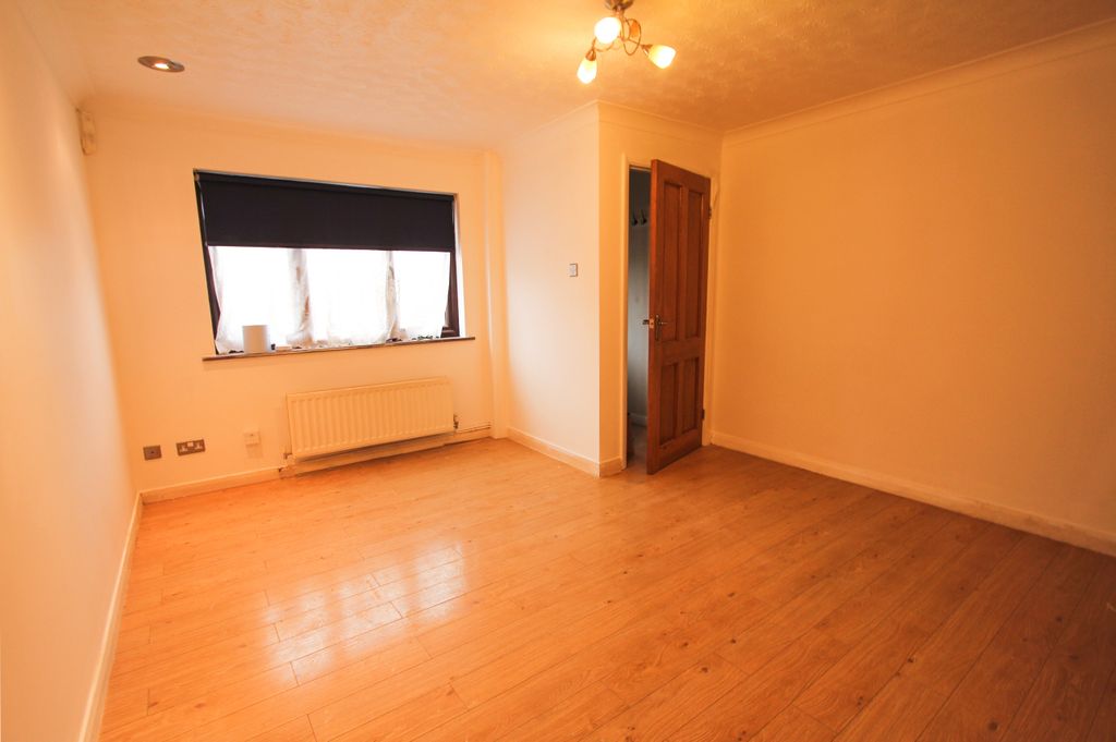 Property photo 3 of 6 Img_586_2_Original.Jpg