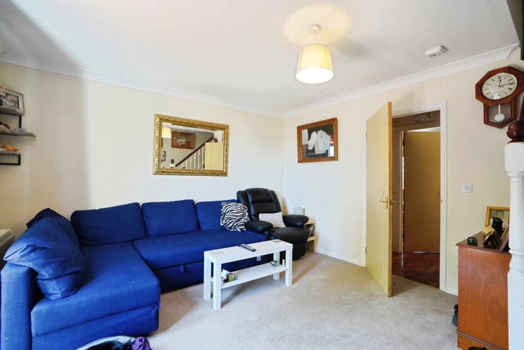 Property photo 3 of 18 Photo