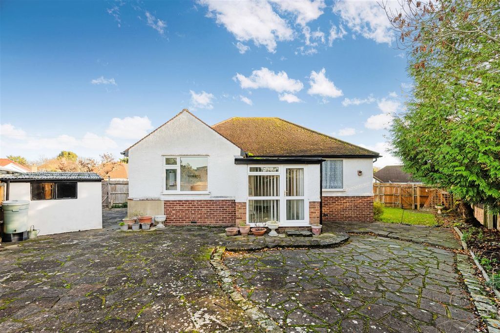 Property photo 3 of 16 Firswood Avenue, (14 From 22)-18.Jpg