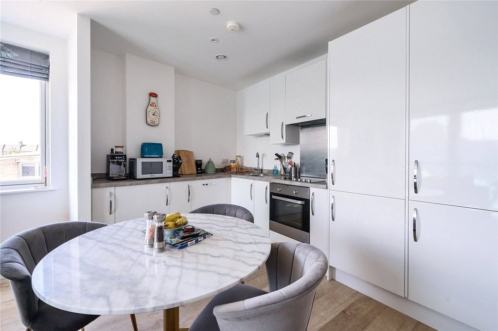 Property photo 3 of 10 Picture No. 05