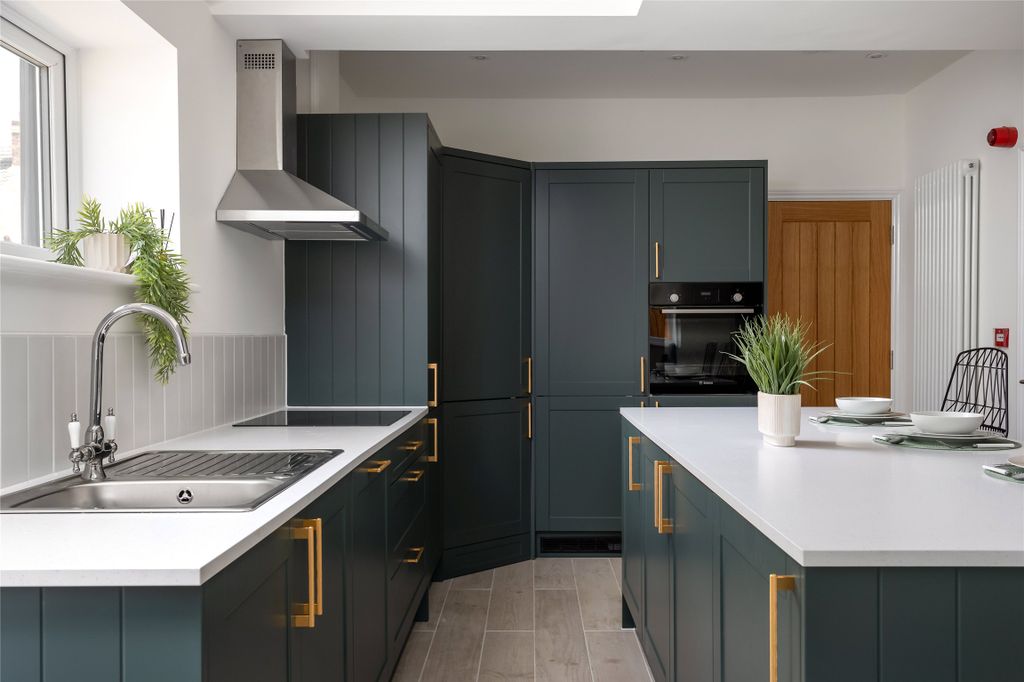 Property photo 3 of 14 Picture No. 06