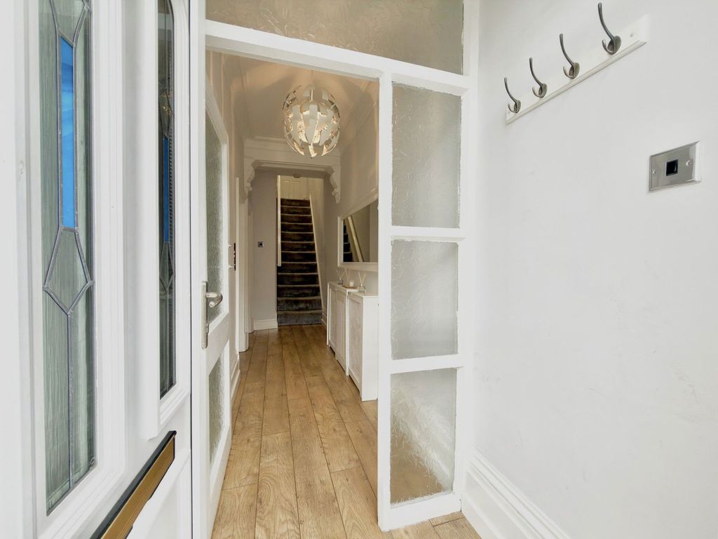 Property photo 3 of 26