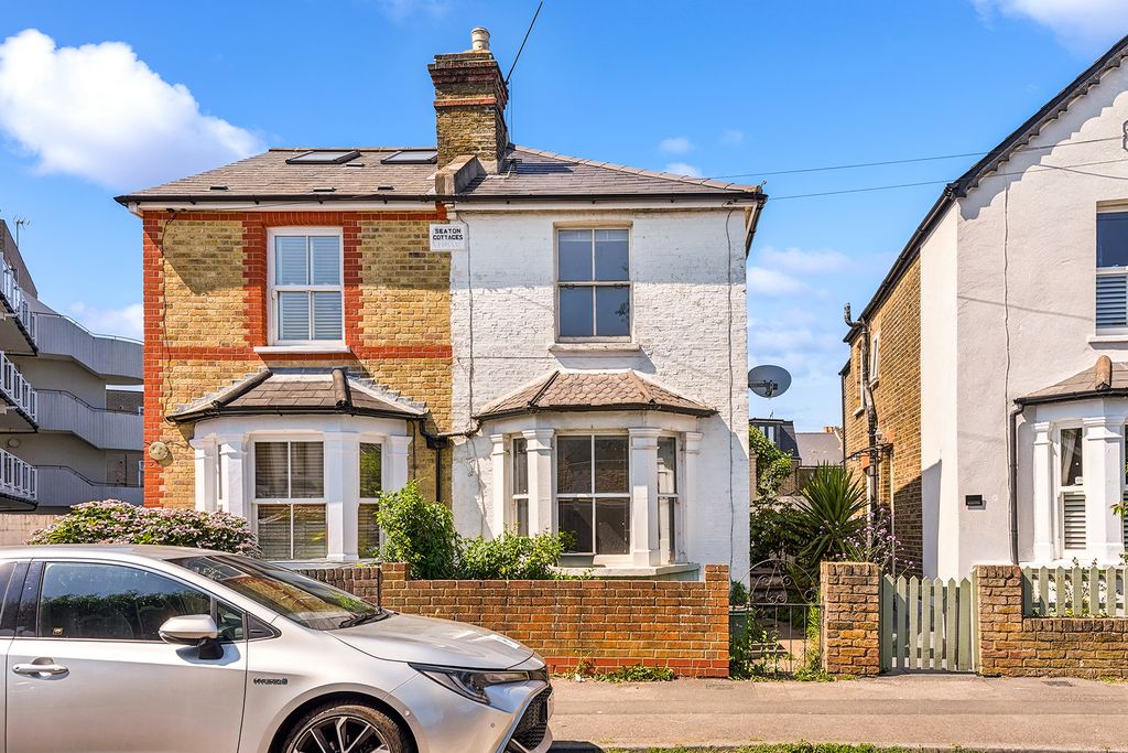 Property photo 1 of 10 1