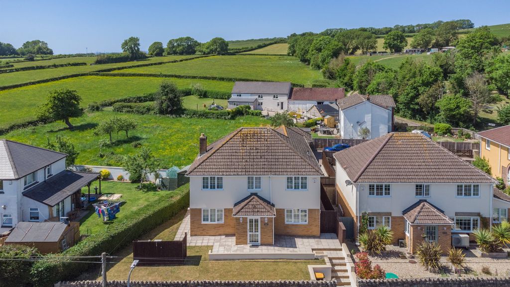 Property photo 1 of 34