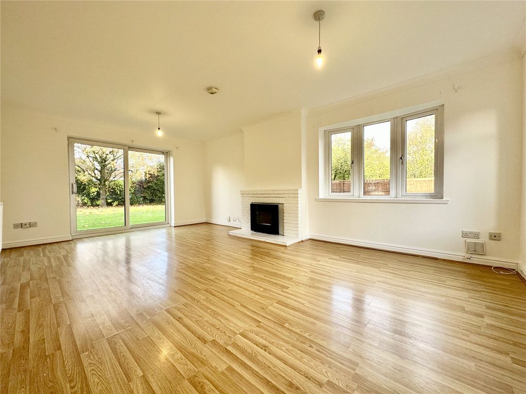 Property photo 2 of 14 Picture No. 22