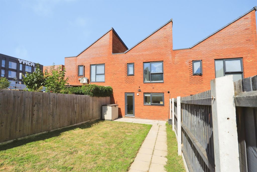 Property photo 2 of 14
