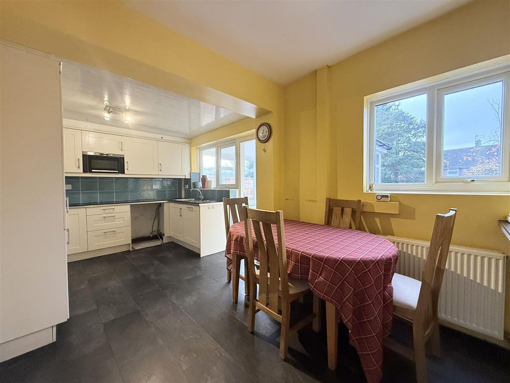 Property photo 3 of 20 Fullsizerender.Jpeg