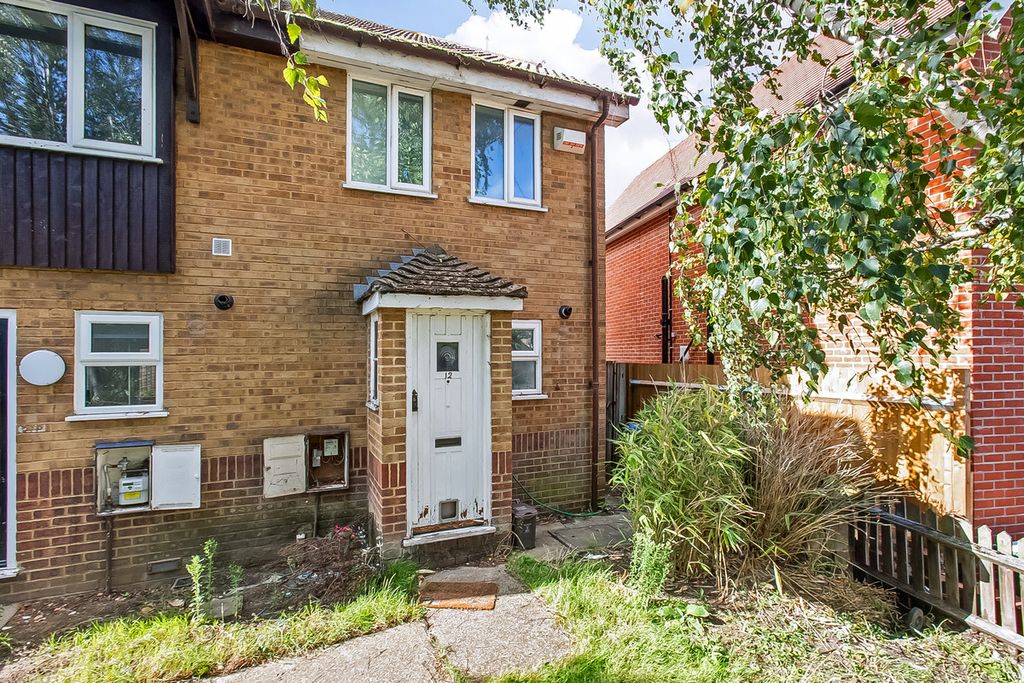 Property photo 2 of 13