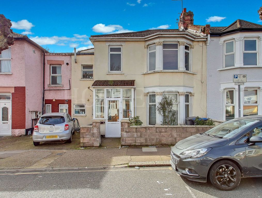 Property photo 1 of 13