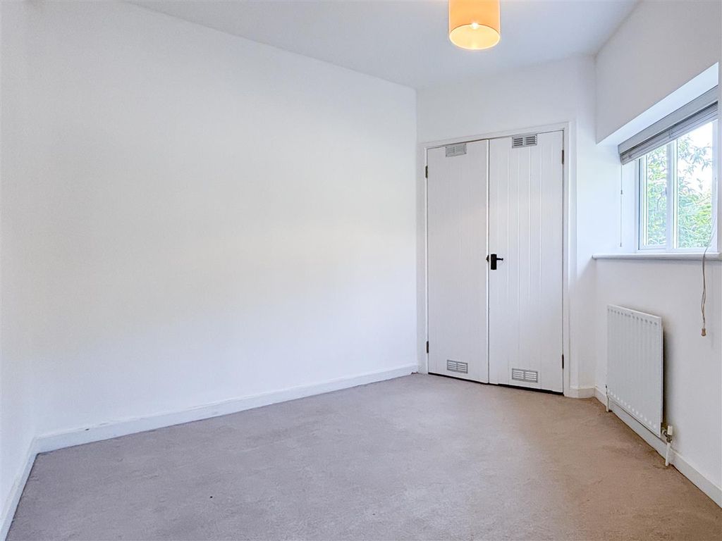 Property photo 3 of 7 Bedroom 1 (1 Of 1).Jpg