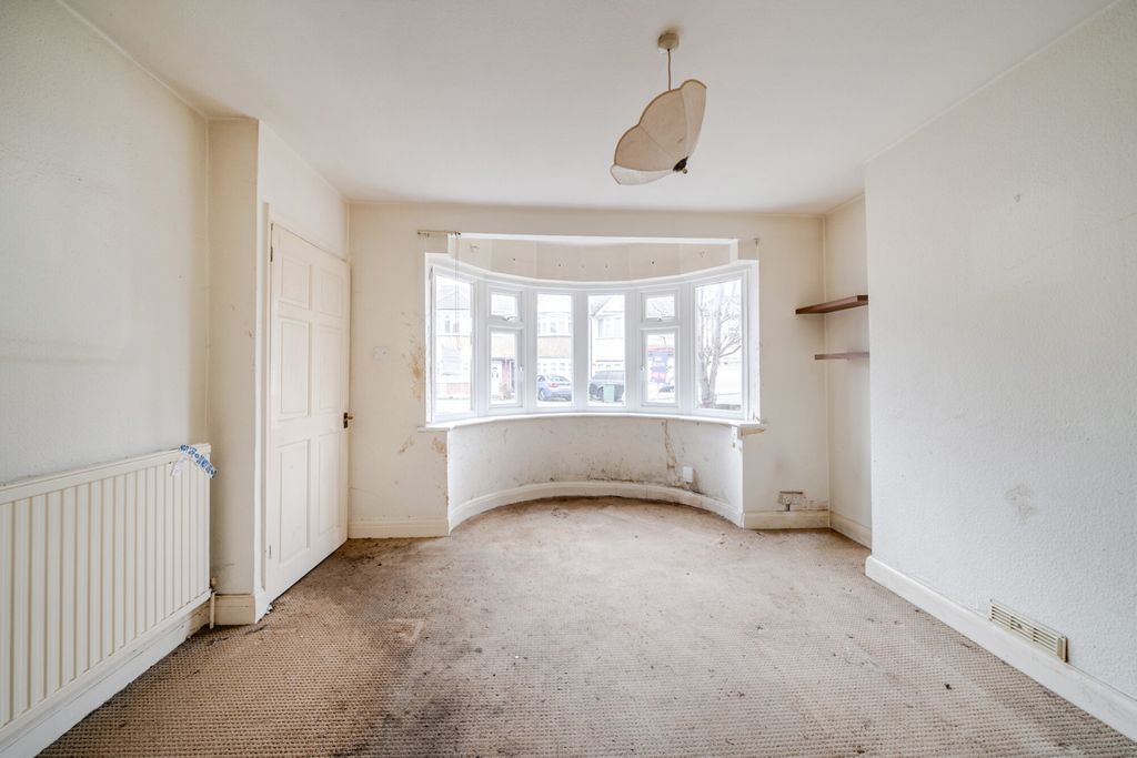 Property photo 2 of 22 1395768-2-6960F1B...