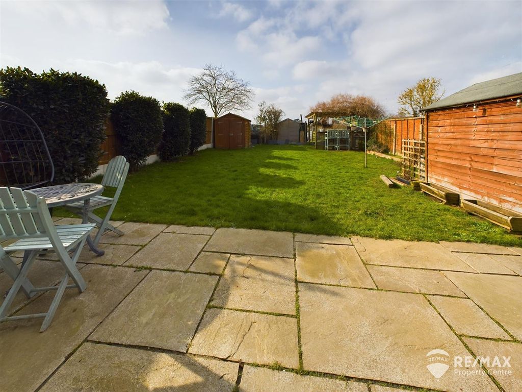 Property photo 3 of 28 Garden 3.Jpg