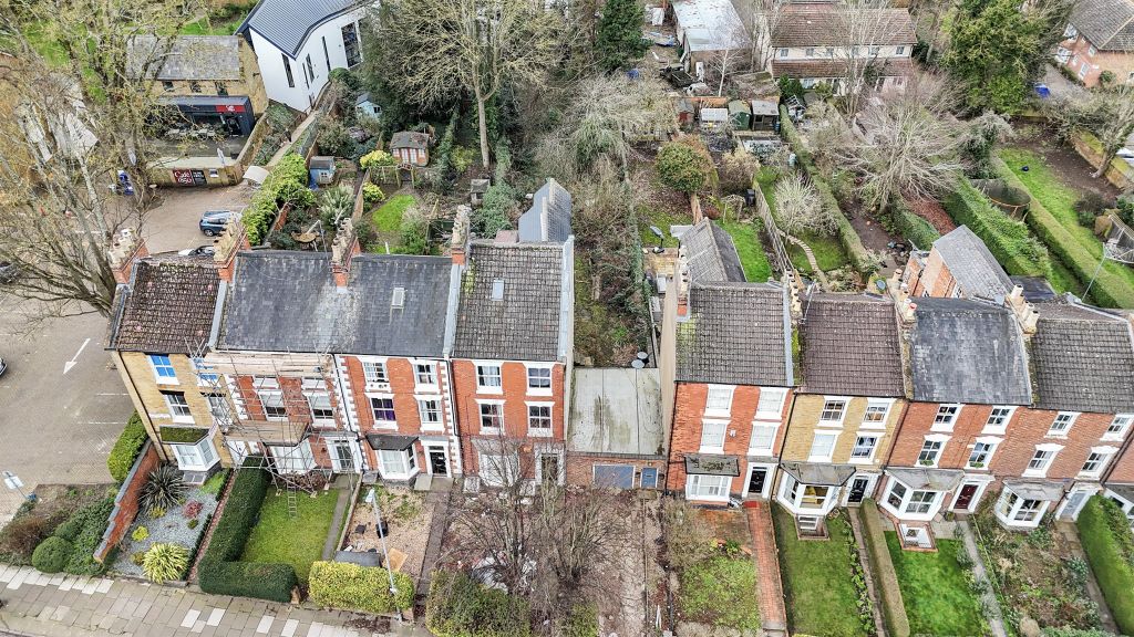 Property photo 2 of 6