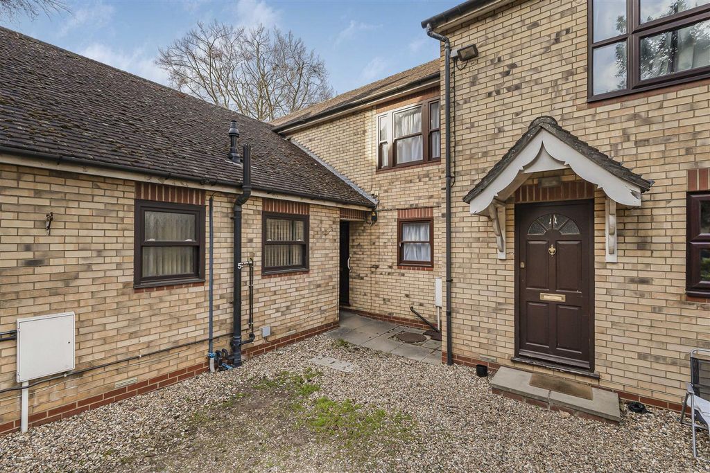 Property photo 1 of 9 15_51707.Jpg