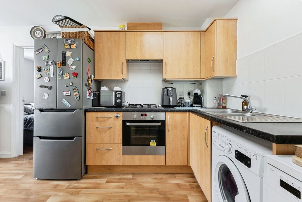 Property photo 2 of 17 Photo