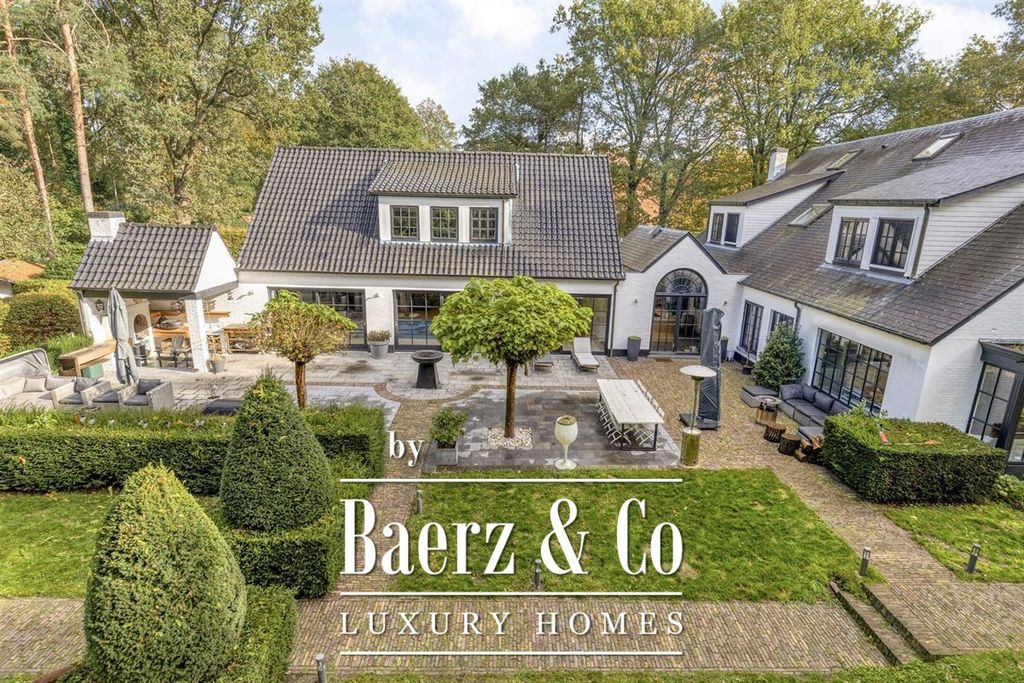 Property photo 1 of 51