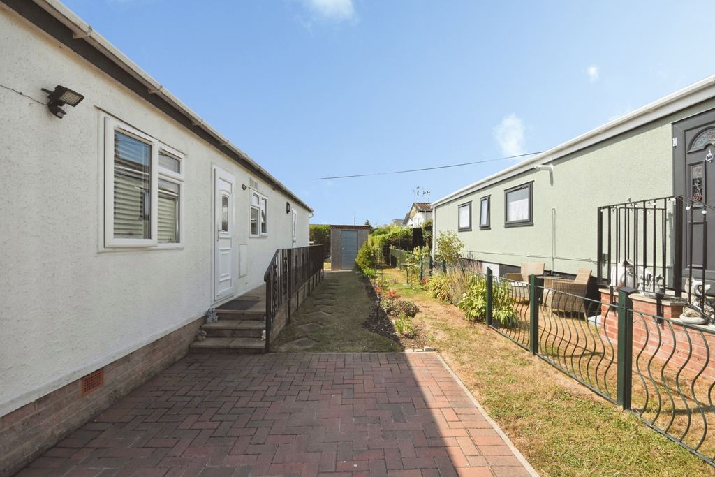 Property photo 2 of 15 Pbox-Img.Jpg