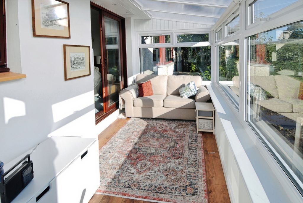 Property photo 3 of 18 Photo