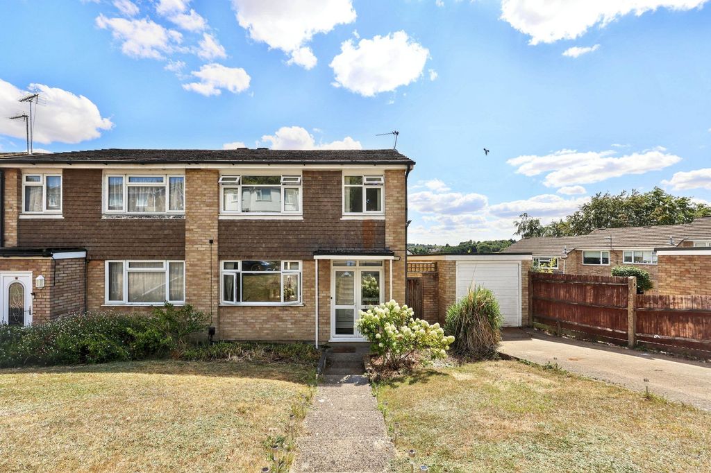 Property photo 1 of 21