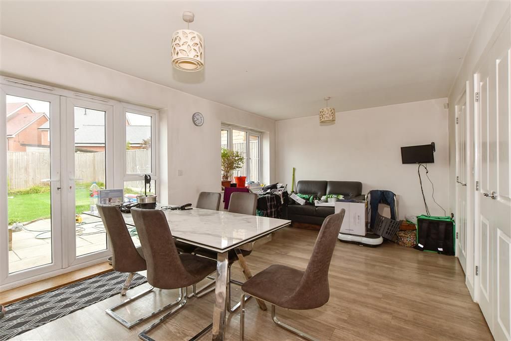Property photo 3 of 13 Kitchen/Dining Room