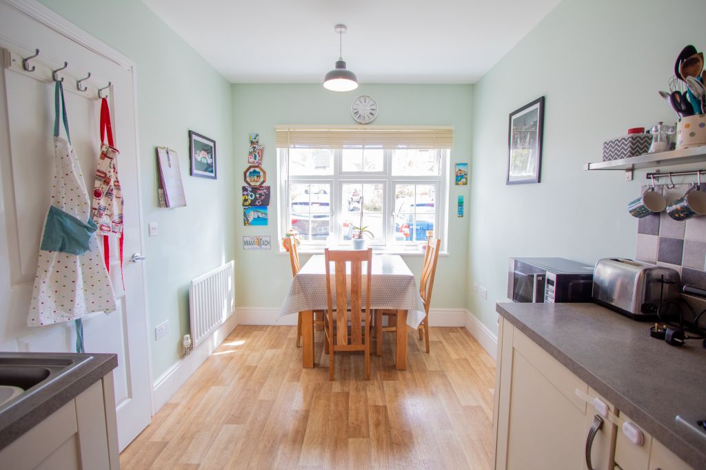 Property photo 2 of 16 Kitchen/Dining Room