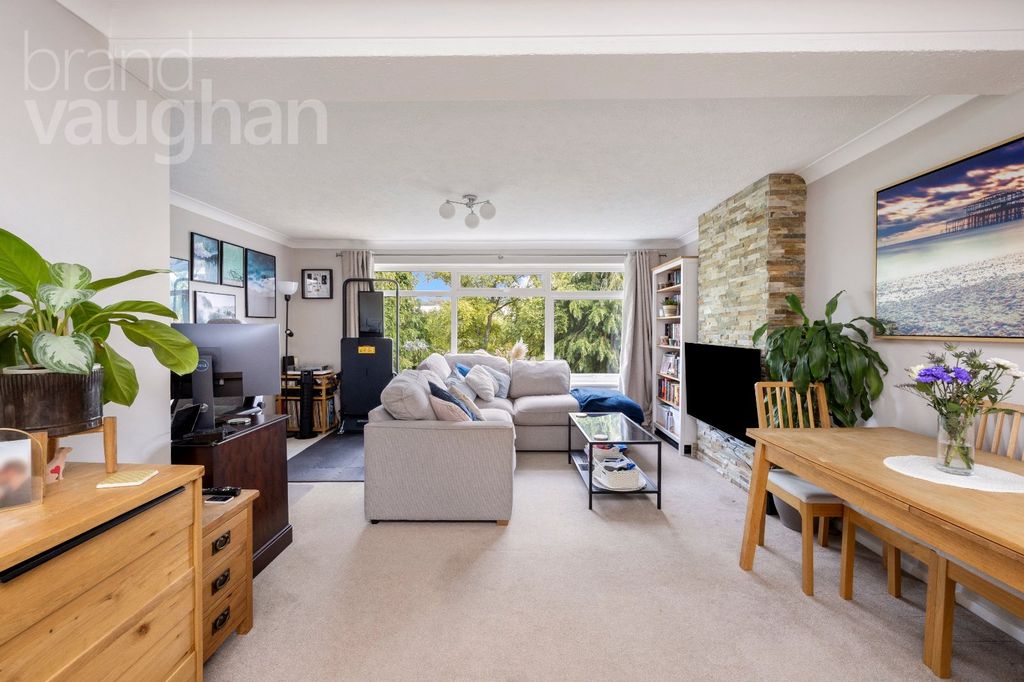Property photo 3 of 18 Picture No. 09