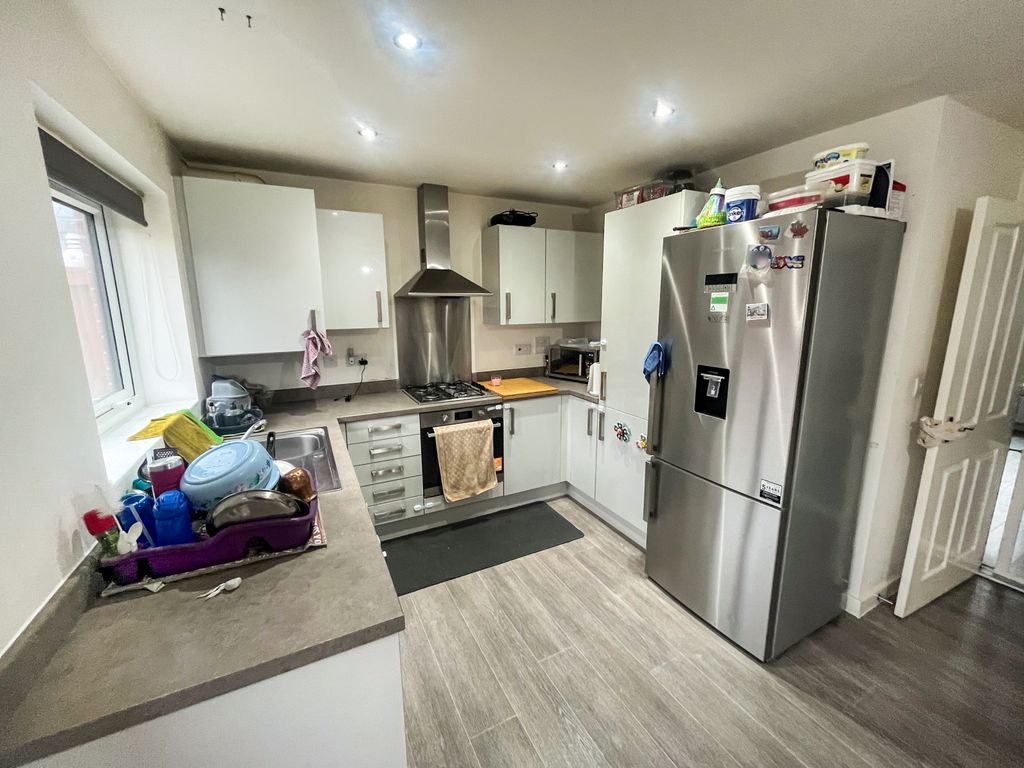 Property photo 3 of 9 Kitchen/Diner