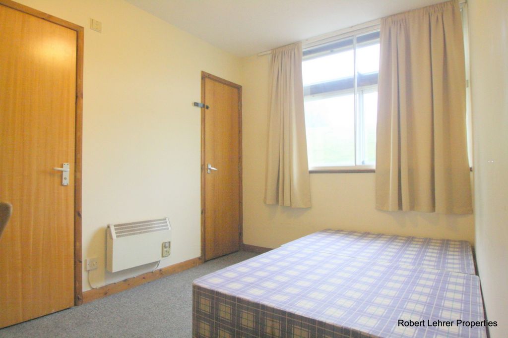 Property photo 1 of 4 Photo 2